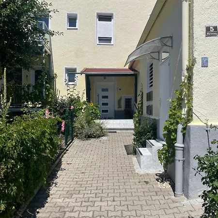 - Apfelgarten Apartmán Bad Griesbach (Bavaria)